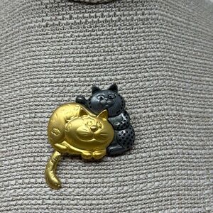 Danecraft Cats Brooch Two Tones Silver Gold Tone Metal Moving Tail Kittens Pin